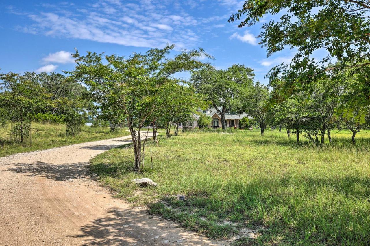 Cozy Spring Branch Cottage In Hill Country! Eksteriør billede