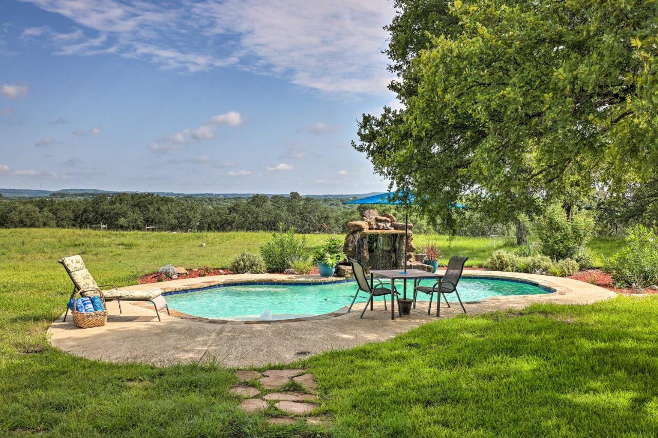 Cozy Spring Branch Cottage In Hill Country! Eksteriør billede